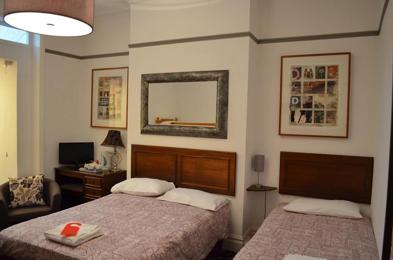 Glanville Guest House Bristol